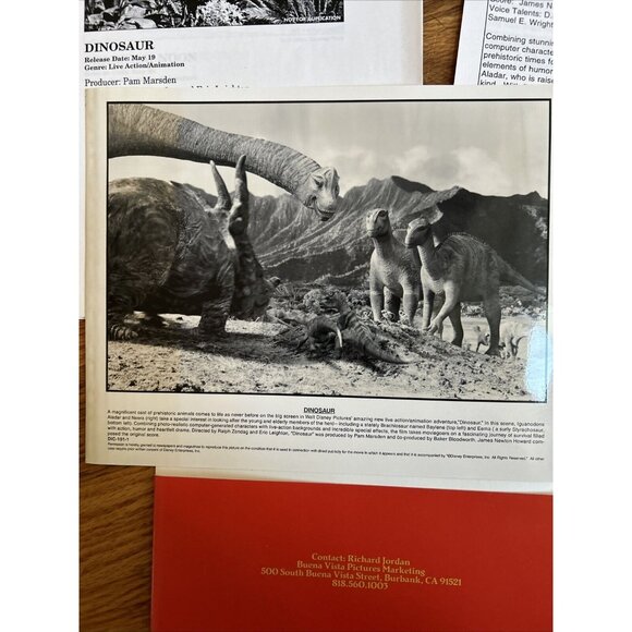 Walt Disney Preview Movie Folder Of “Dinosaur “ , With 14 View Slides Rare - Picture 2 of 8